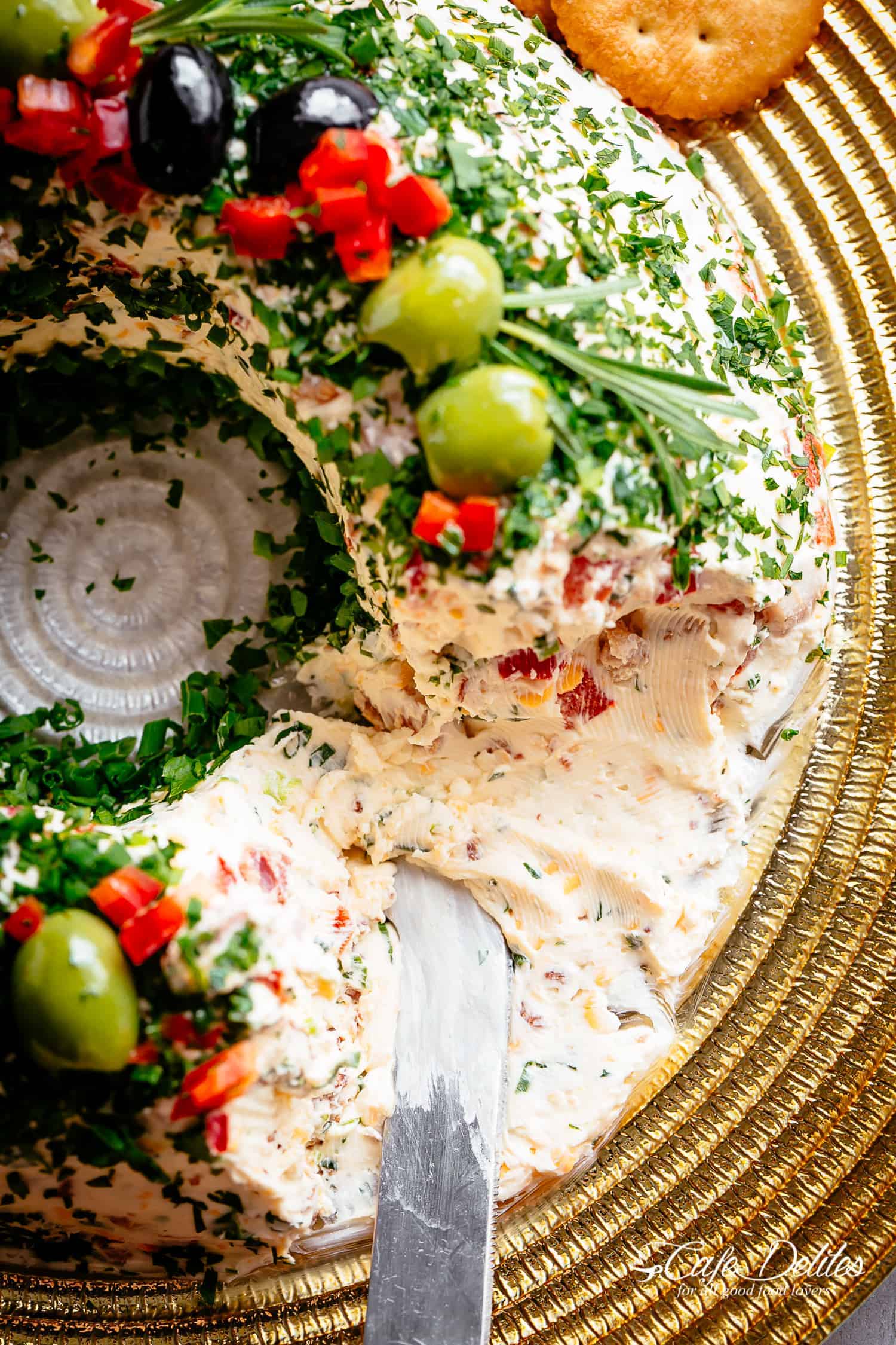 Top view of Bacon onion and cheese dip cheese ball wreath