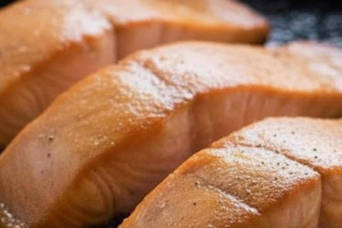 Cook the salmon 3 to 4 minutes and baste the salmon with butter.