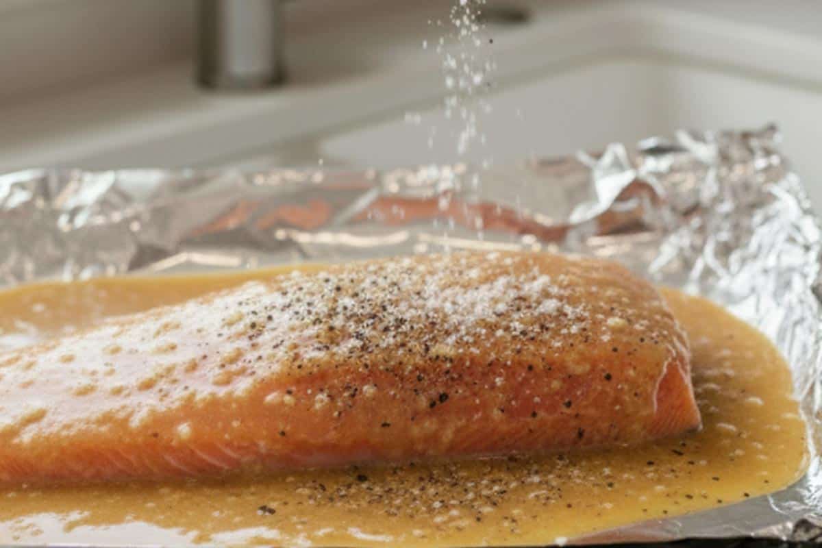 Sprinkled the salmon with salt and a pinch of cracked pepper.