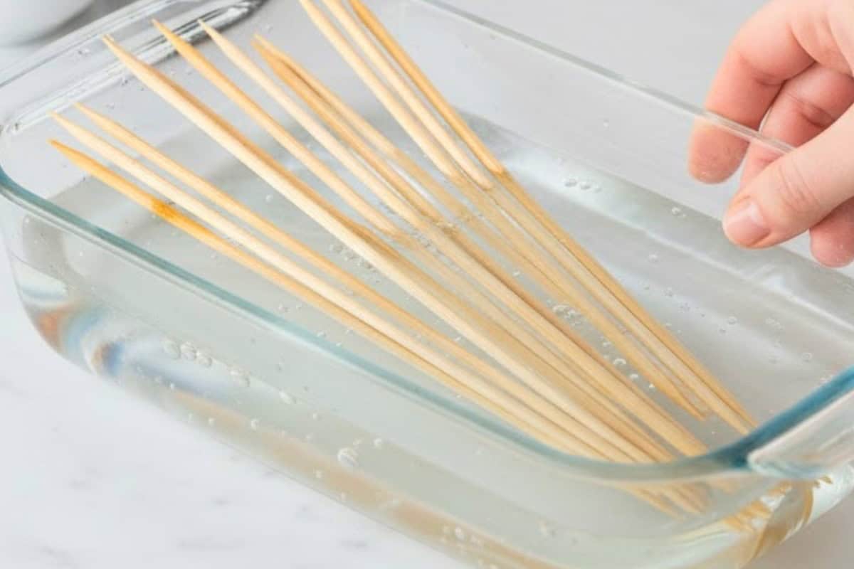 Place wooden skewers in water for at least 20 minutes so they don't burn while cooking.