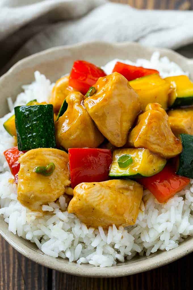 This Honey Soy Chicken Stir Fry with rice in a bowl