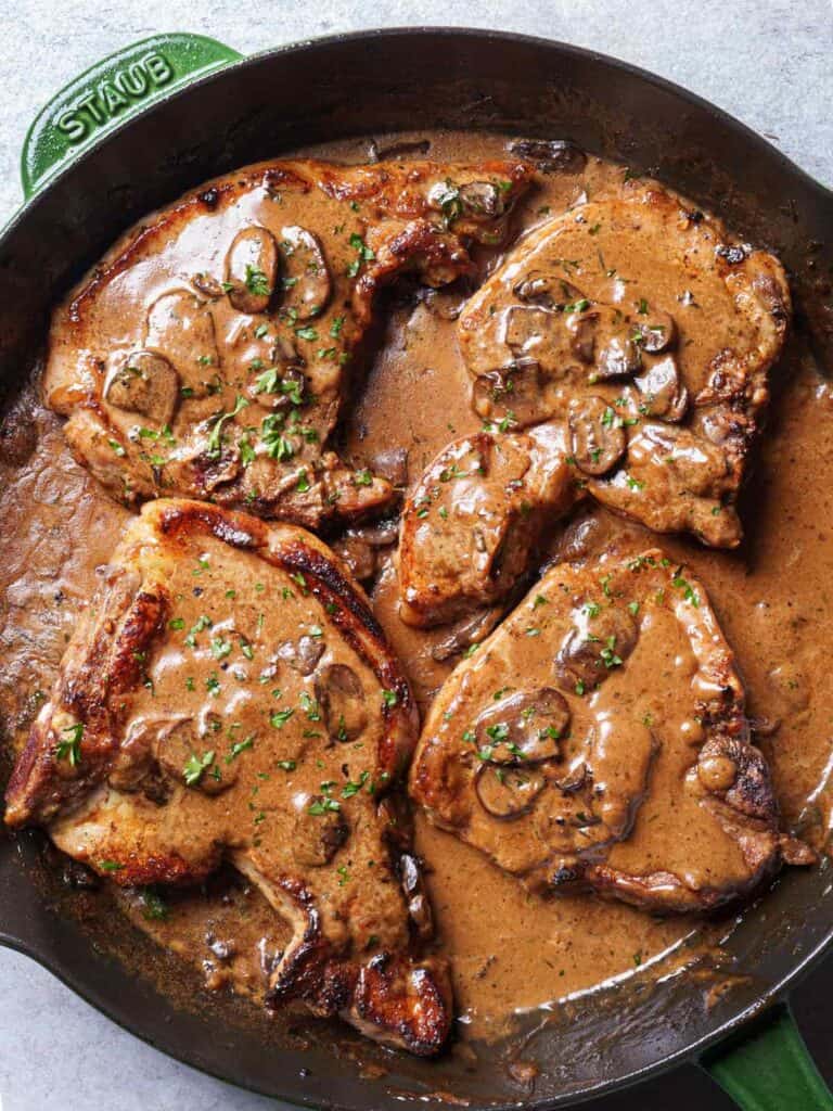 Pork Chops In Creamy Garlic Mushroom Sauce