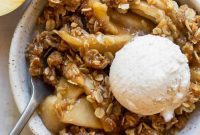 Simply Delicious Apple Crisp