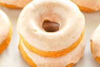 Cozy Autumn Pumpkin Doughnuts with Maple Cinnamon Drizzle