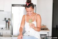 Building a Healthy Connection with Food 5 Essential Ways to Start Today