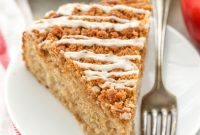 Apple Cinnamon Coffee Cake