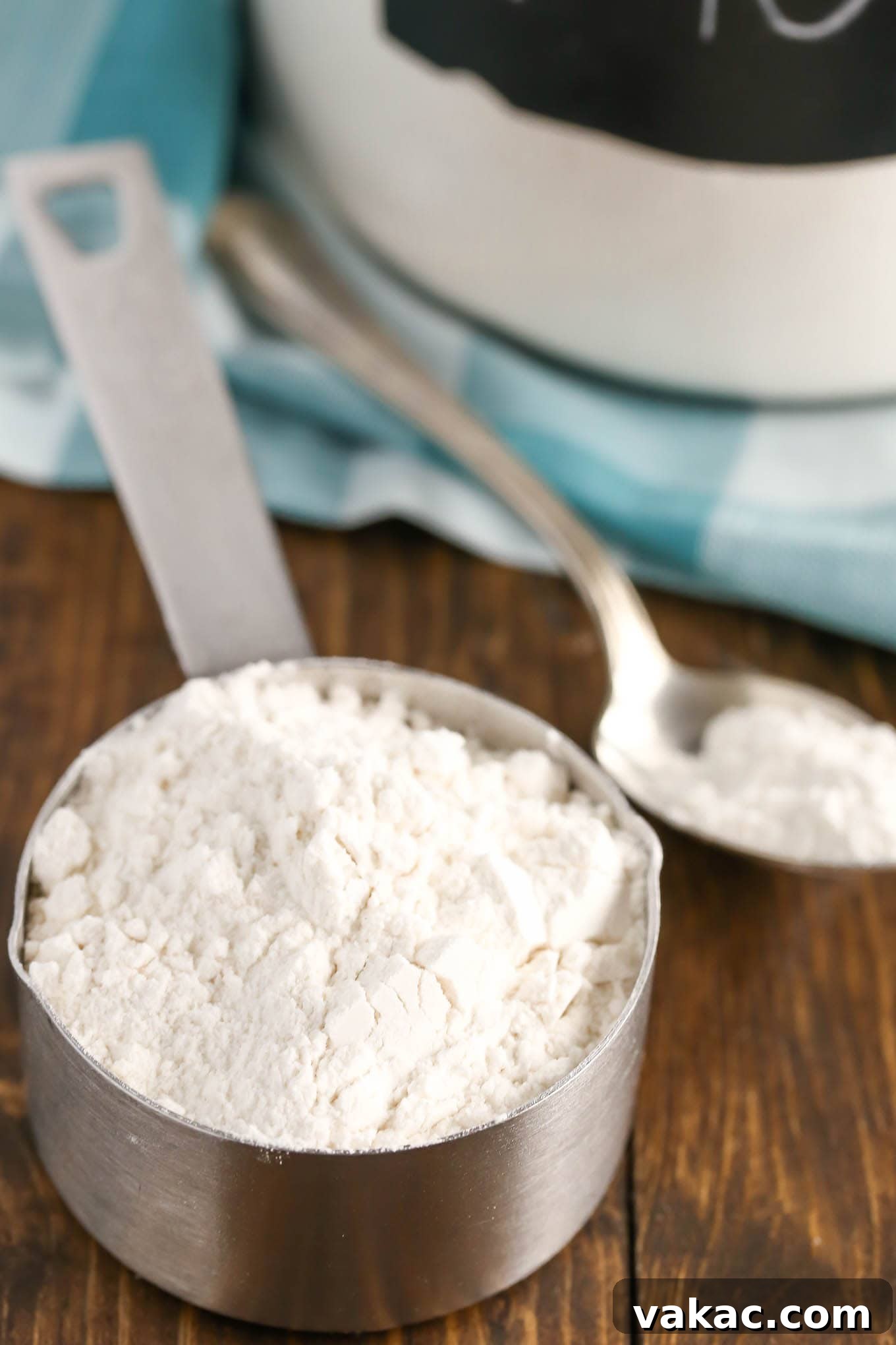 Understanding the importance of accurate flour measurement in baking