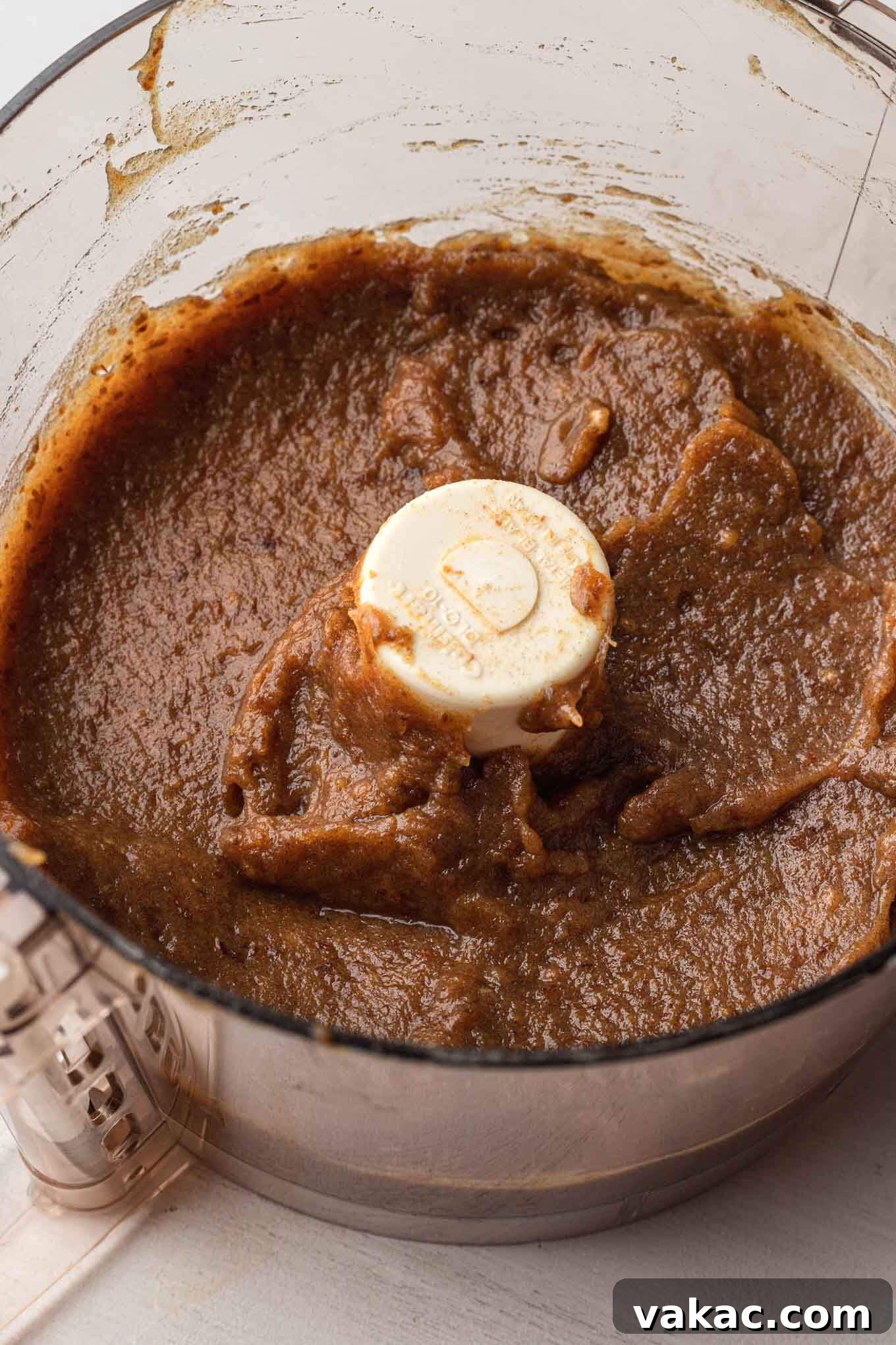 Caramel Date Delight 4 Smooth date mixture in a food processor.